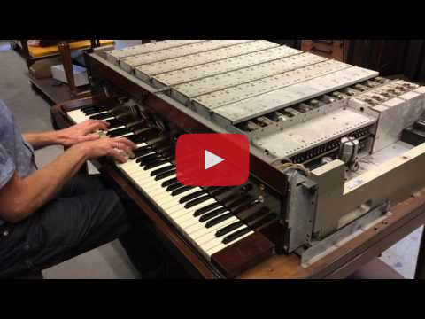 We'll meet again performed on a Hammond Novachord built in 1939